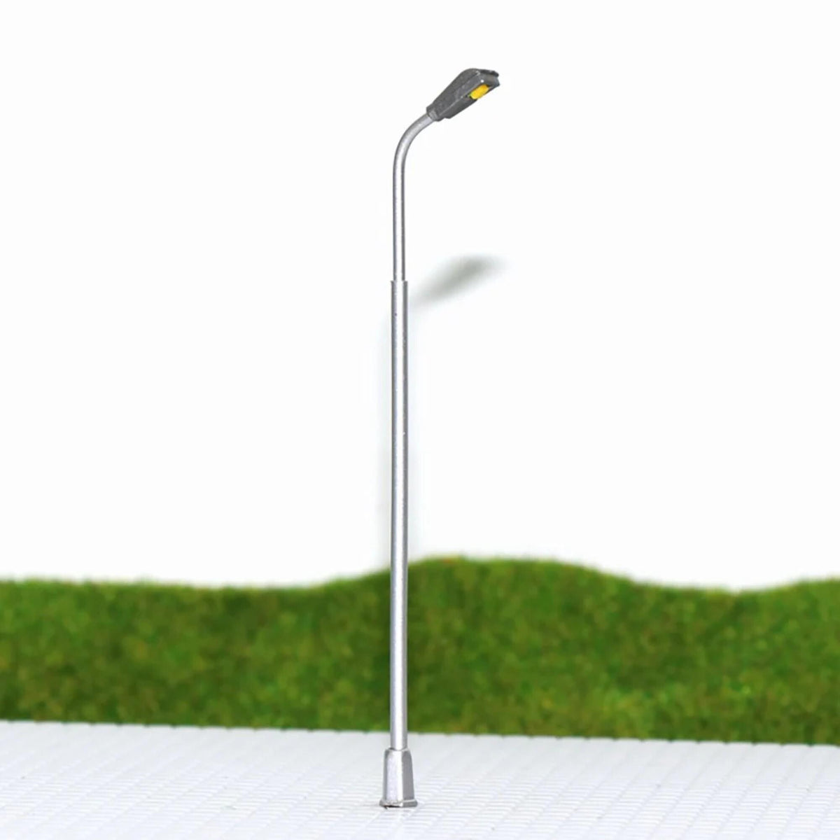 Model Railway Street Lamps: Metal, Warm White LED, Z, N, HO, OO, O Scale