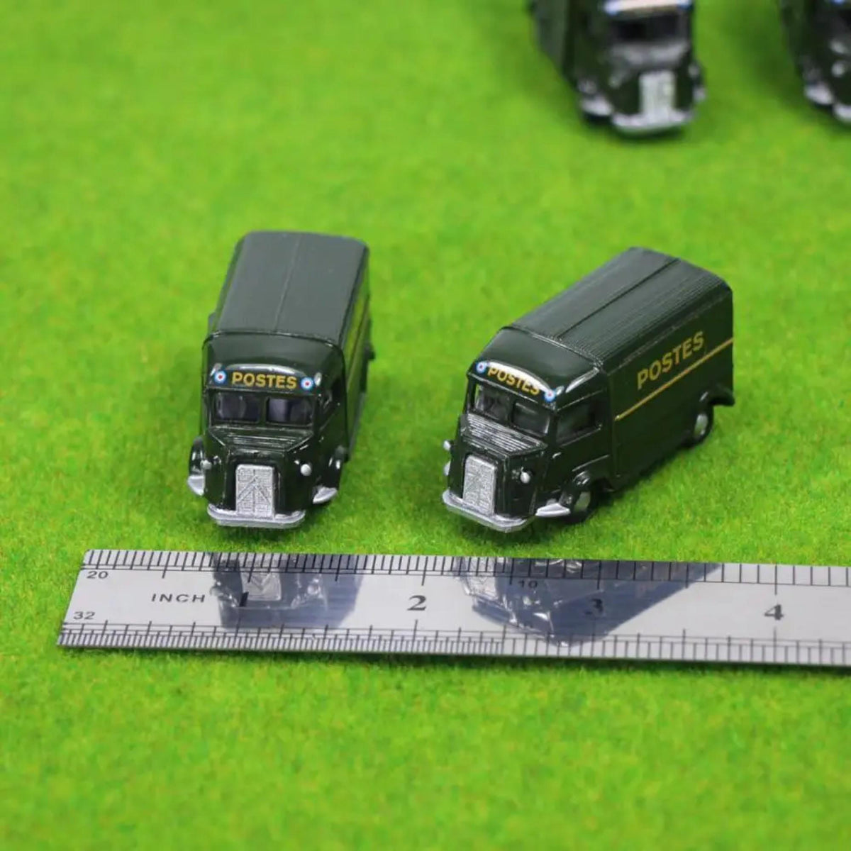 2pcs HO TT Scale 1:100 Model Post Cars Railway Layout Building Scenery Vehicles
