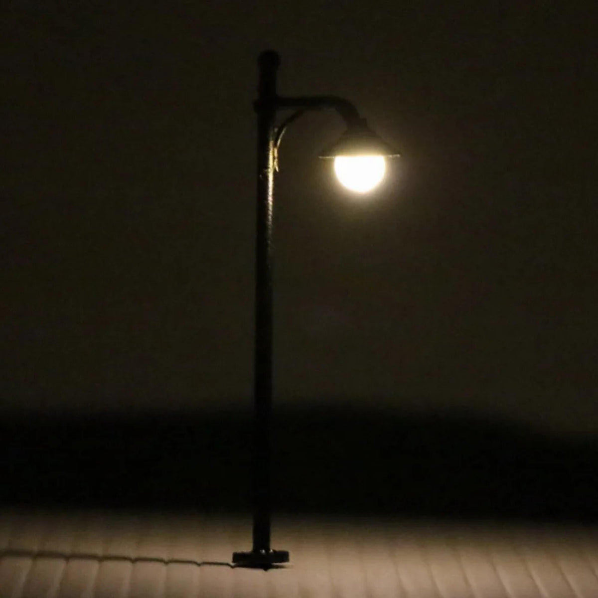 10pcs N Scale Street Lamp Posts 1:160 Warm LED Model Train Layout Lights