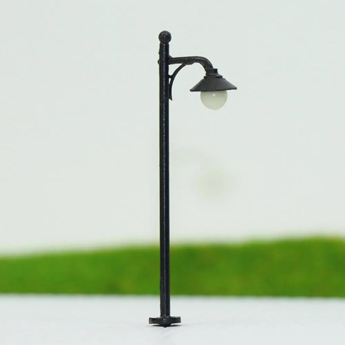 10pcs N Scale Street Lamp Posts 1:160 Warm LED Model Train Layout Lights